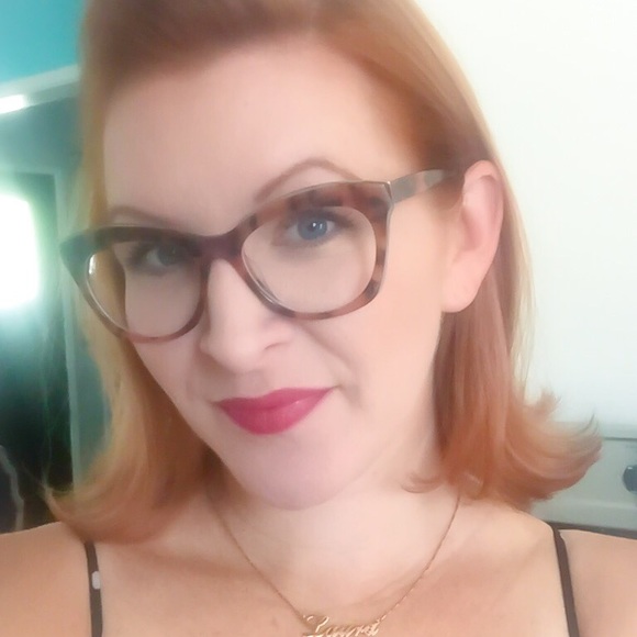 Meet your Posher, Laura - Picture 6 of 8